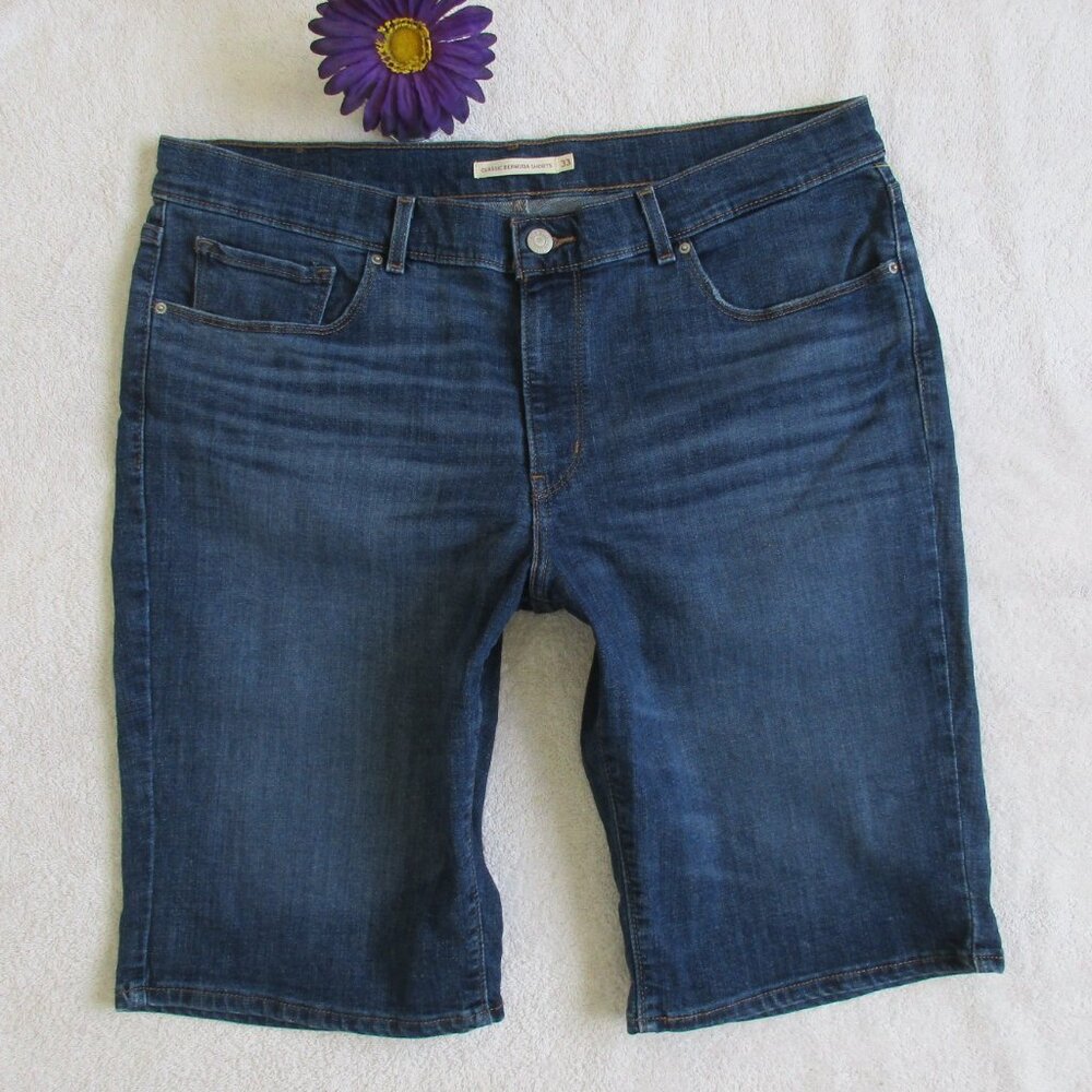 LEVI'S Jean Shorts Size 33 Classic Bermuda Denim